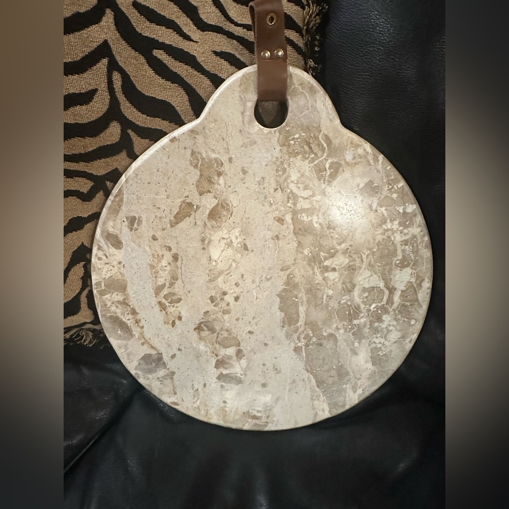 Mud Pie Beige Marble Cutting Board